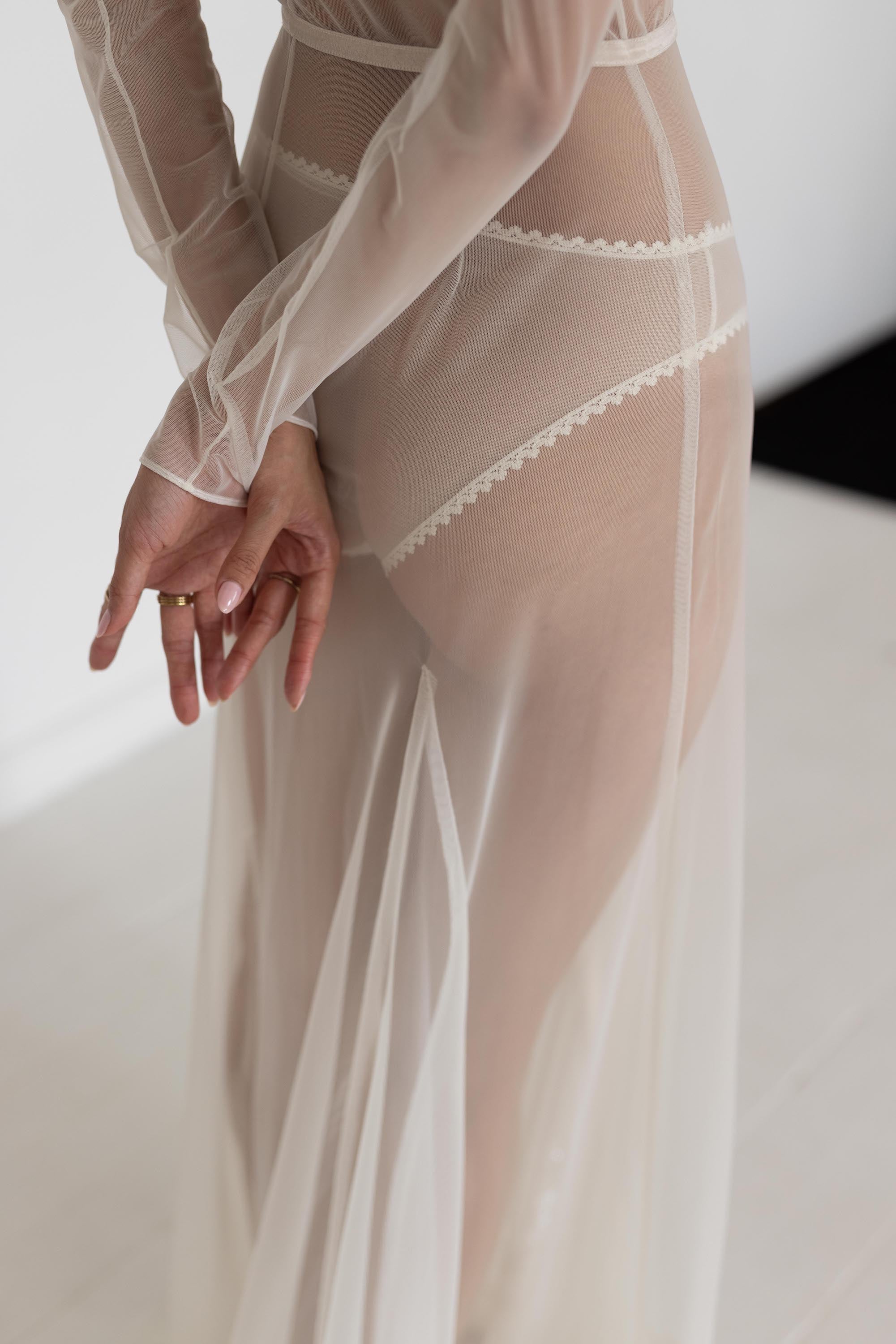 Sheer Tulle Robe - Pilar Robe – Taryn Winters